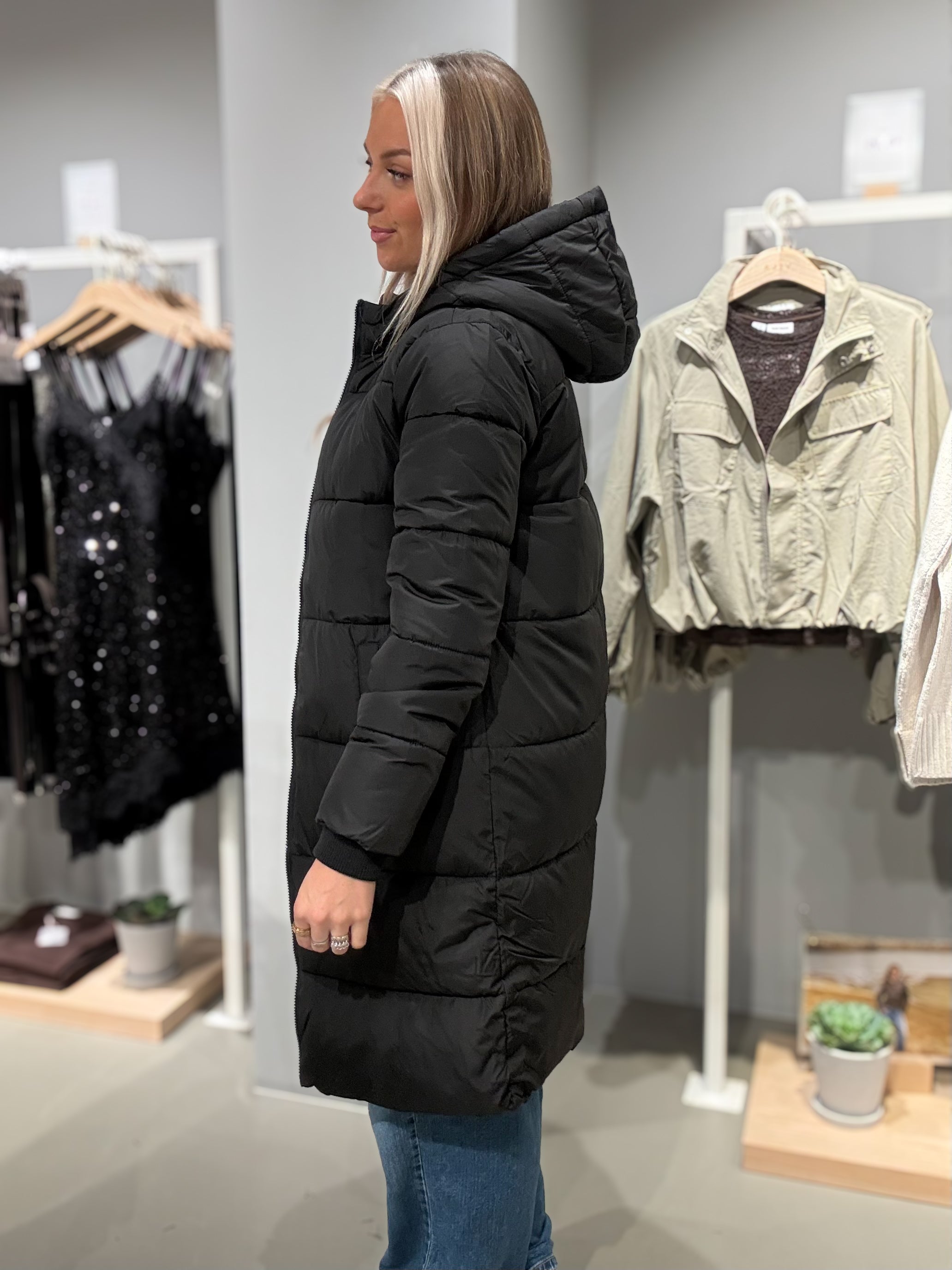 PCBEE Coat - Black